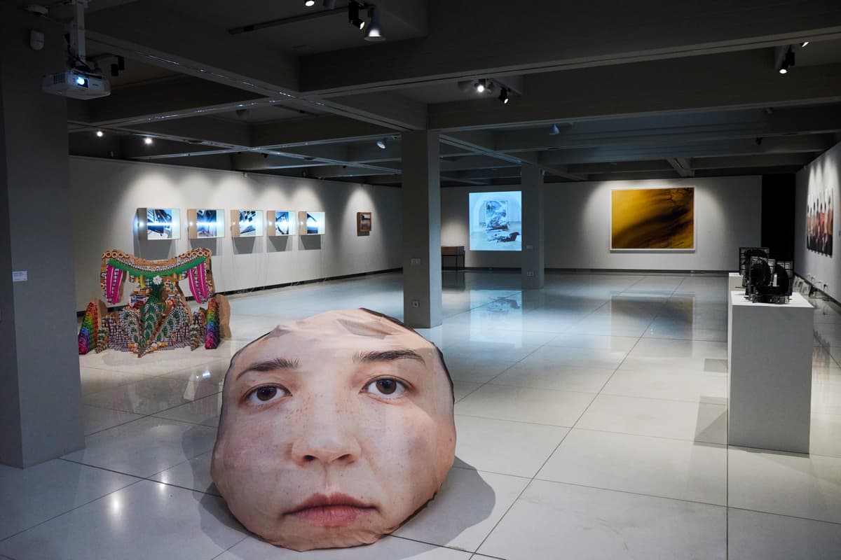 После фотографии, 2022